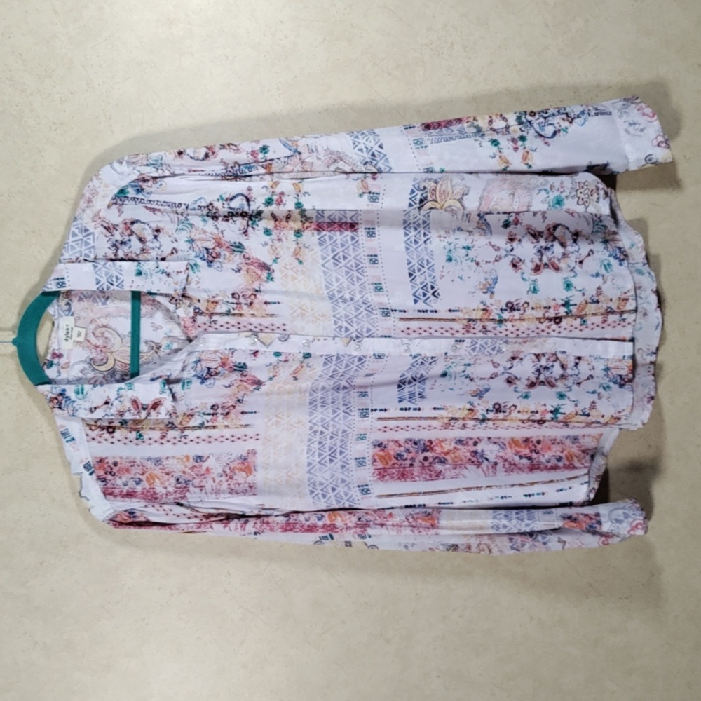 *E182 Dylan white w/blue, yellow, & pink L/S button blouse XL FINAL PRICE